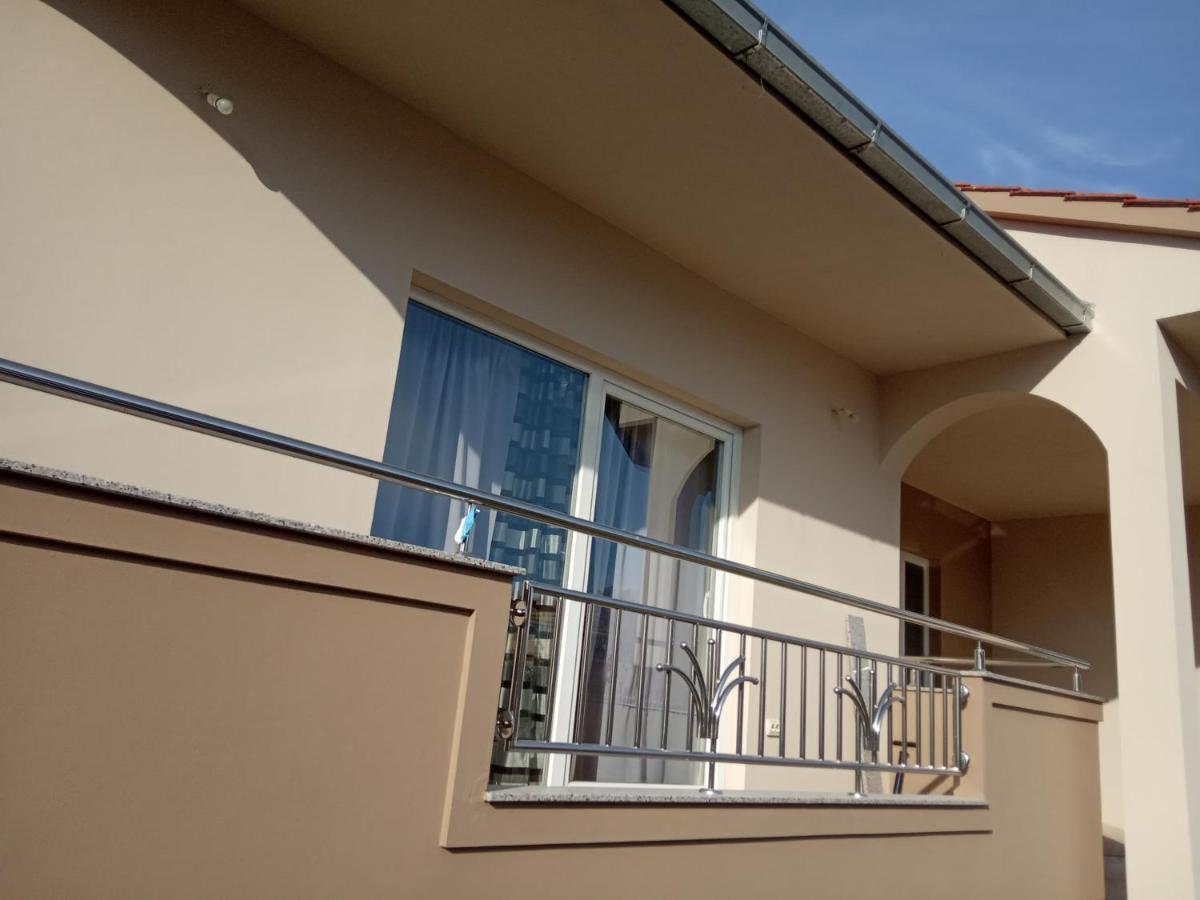 Laura Apartment Bibinje Luaran gambar